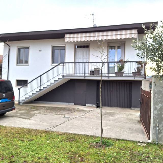 Appartamento in vendita a Casteggio