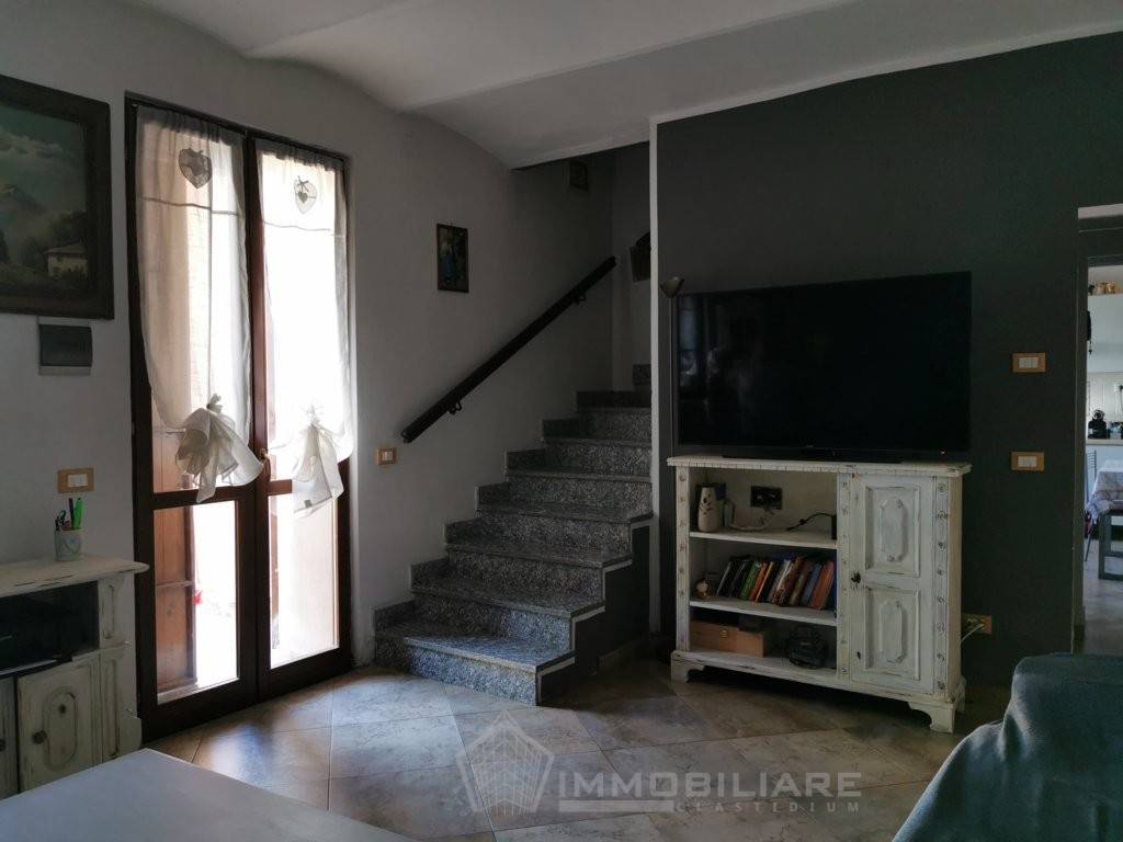 Casa singola in vendita a Corvino San Quirico