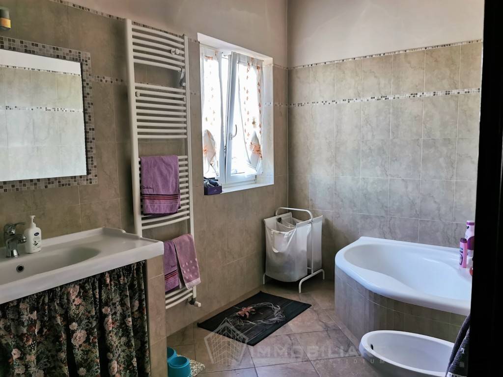 Casa singola in vendita a Corvino San Quirico