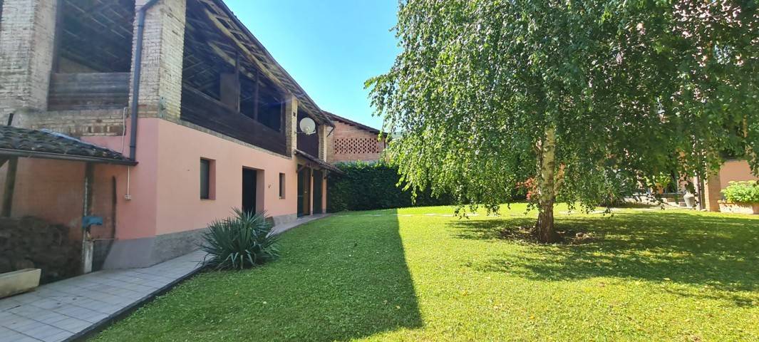 Casa singola in vendita a Montesegale