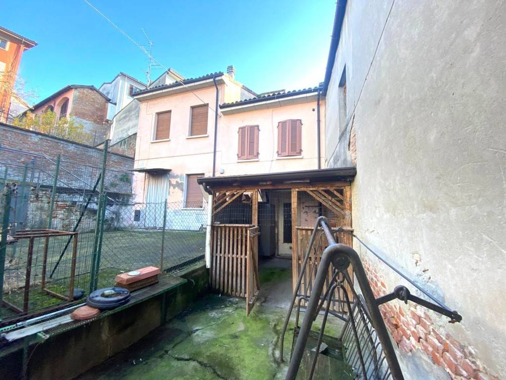 Casa singola in vendita a Stradella