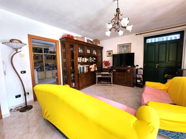 Casa singola in vendita a Borgo Priolo