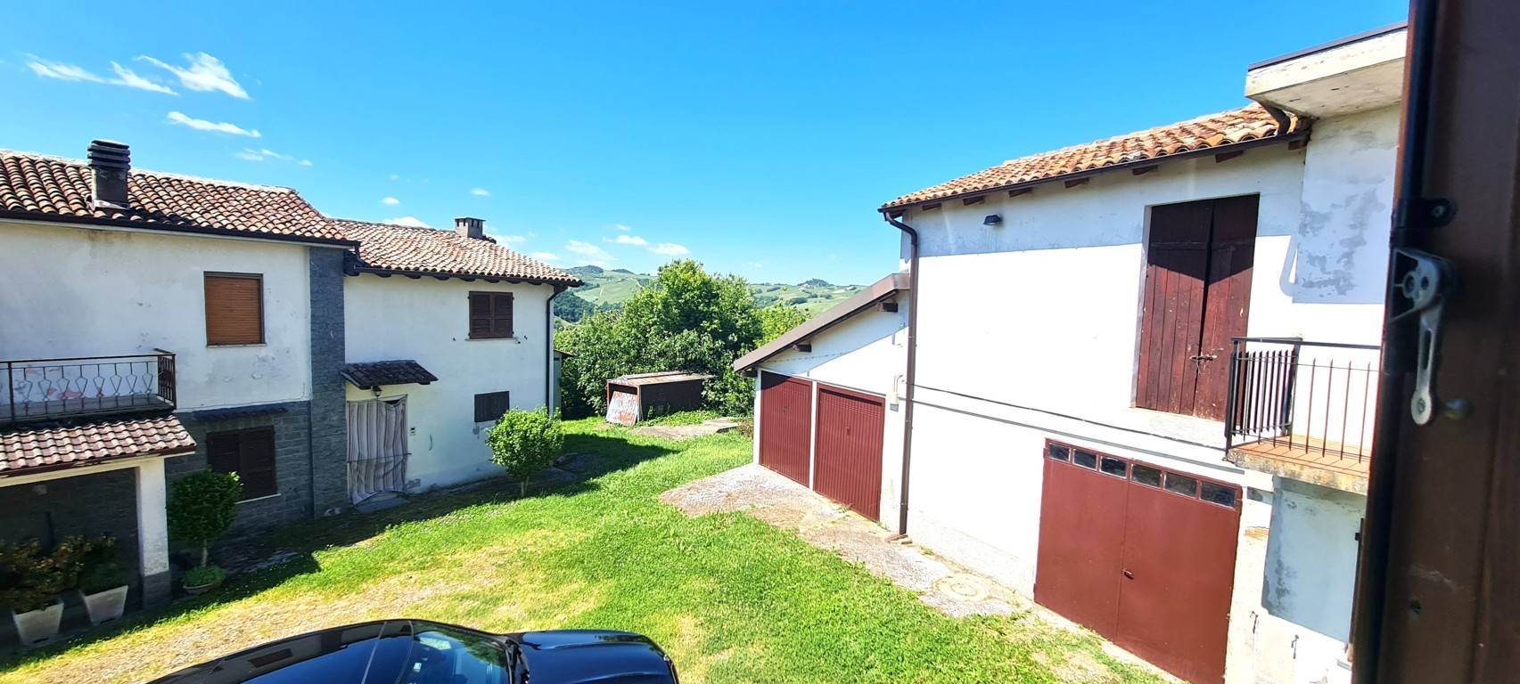 Villette a schiera in vendita a Montecalvo Versiggia