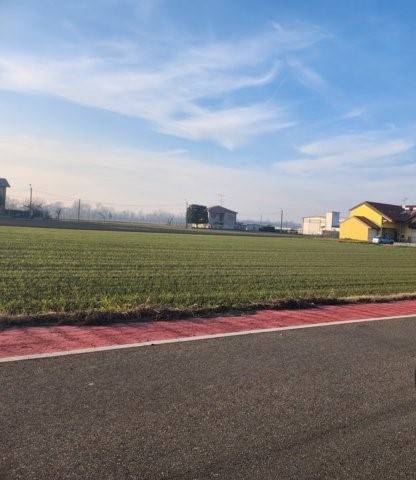 Terreno edificabile in vendita a Robecco Pavese