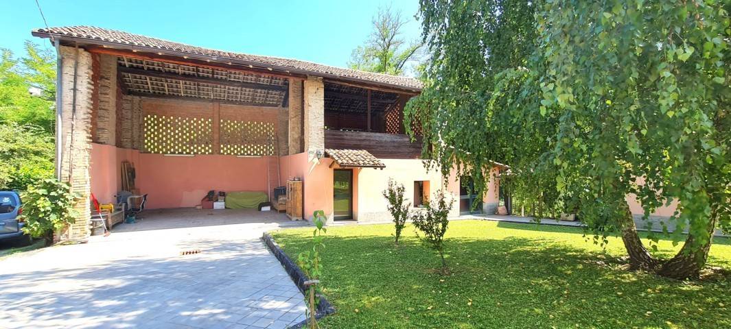 Casa singola in vendita a Montesegale