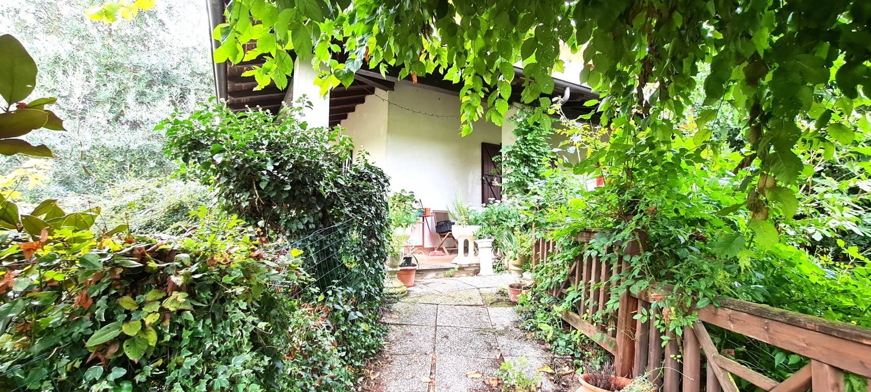 Casa singola in vendita a Rocca Susella