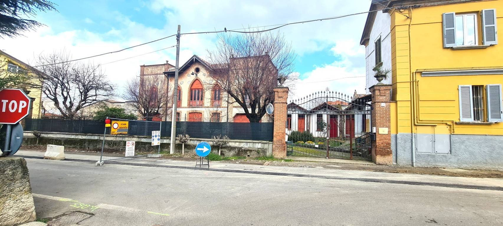 Rustico in vendita a Montebello della Battaglia