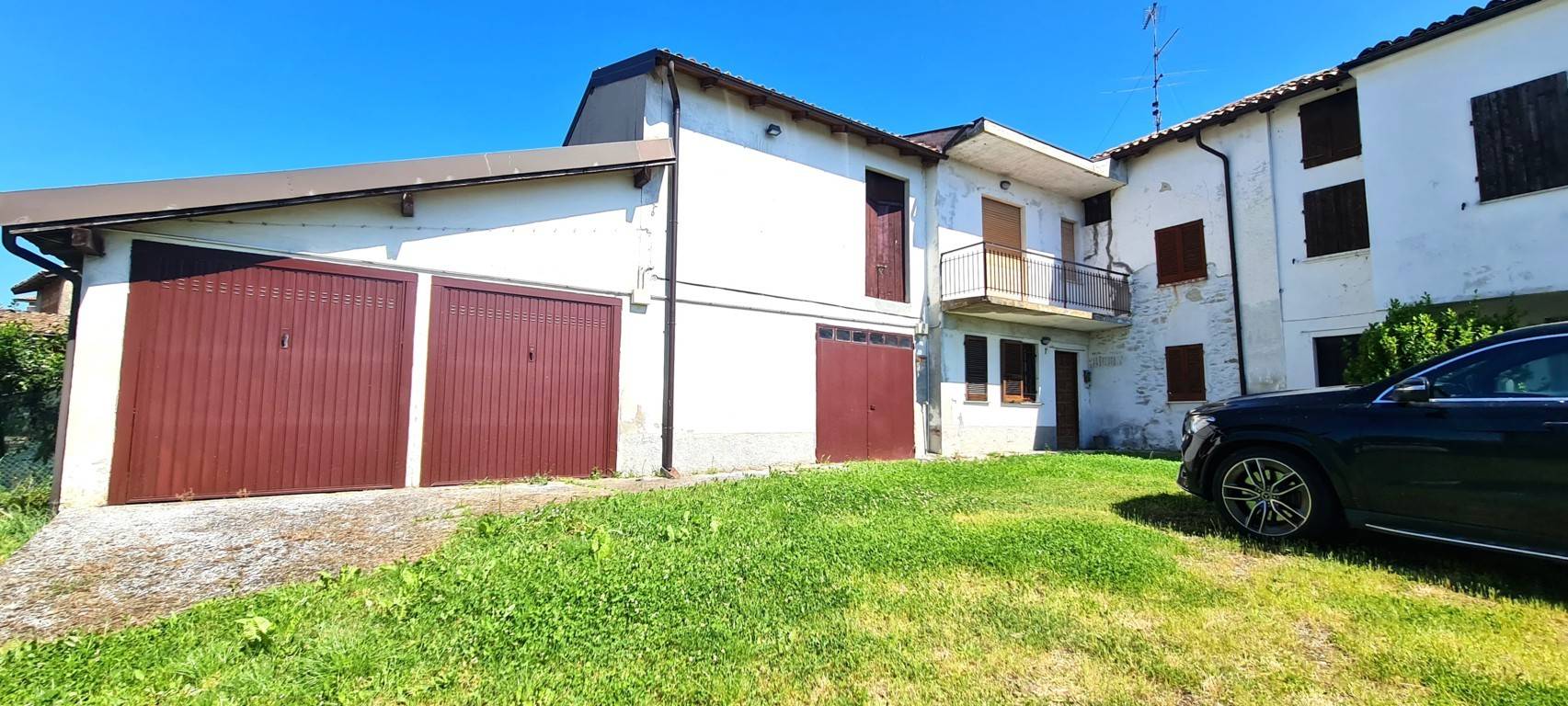 Villette a schiera in vendita a Montecalvo Versiggia