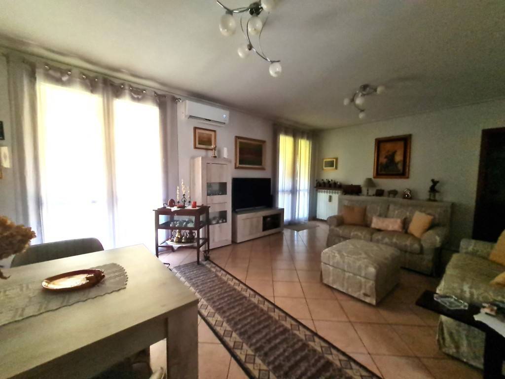 Appartamento in vendita a Santa Giuletta