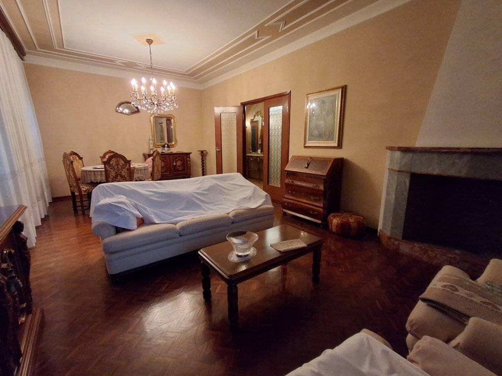 Casa singola in vendita a Voghera