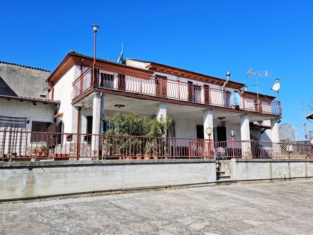 Casa singola in vendita a Borgo Priolo