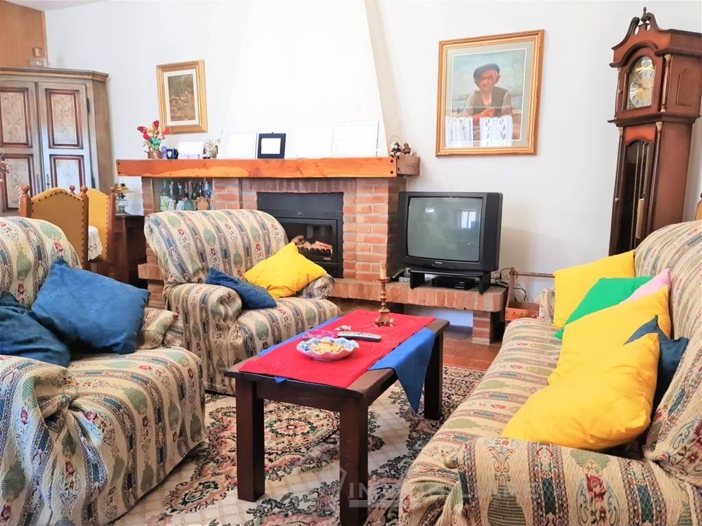 Casa singola in vendita a Borgo Priolo