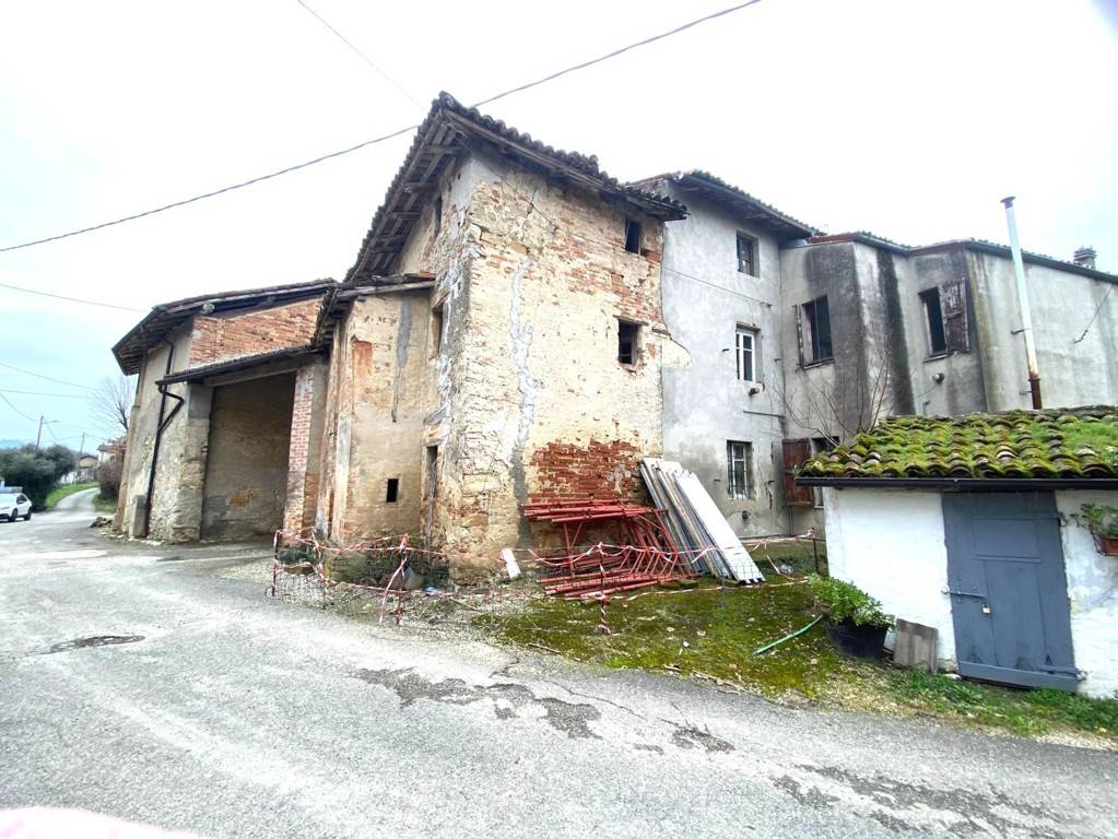 Rustico in vendita a Santa Giuletta