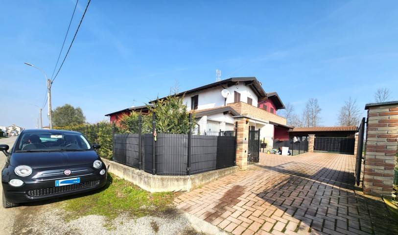 Villette a schiera in vendita a Bastida Pancarana