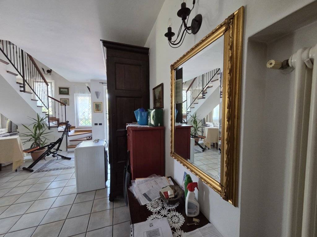 Villa in vendita a Stradella