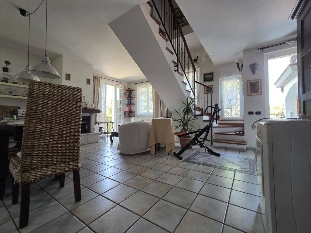 Villa in vendita a Stradella