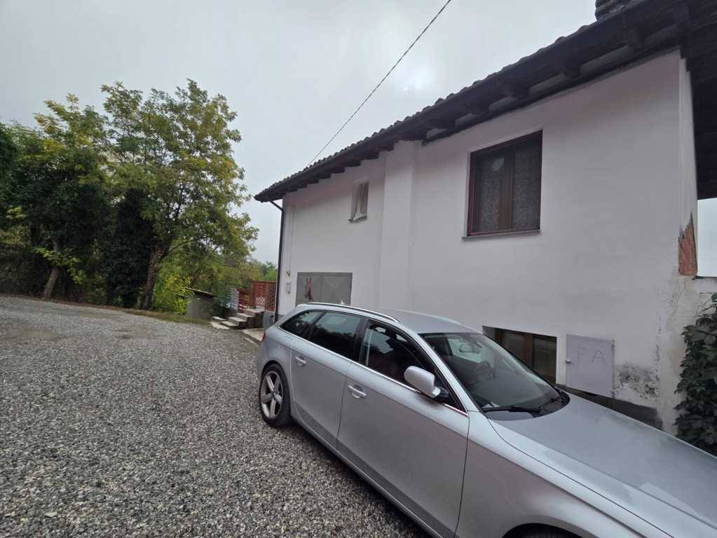 Casa singola in vendita a Montalto Pavese