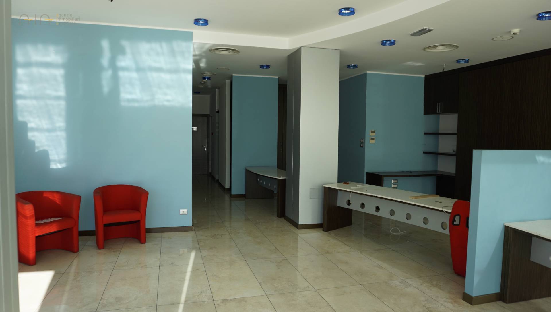 Locale Commerciale in affitto a Grottammare