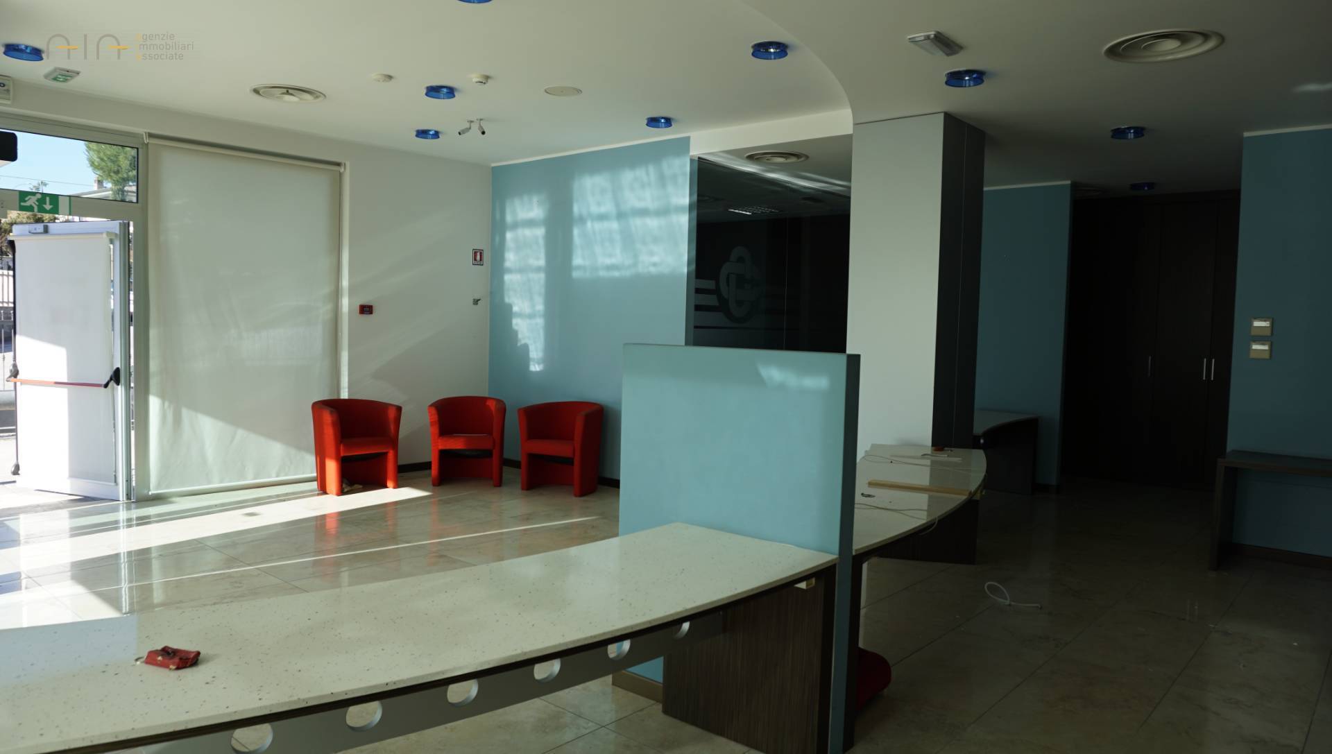 Locale Commerciale in affitto a Grottammare