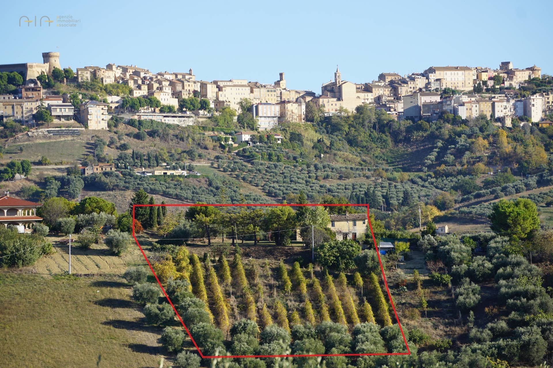 Casale Colonico Rustico in vendita a Acquaviva Picena