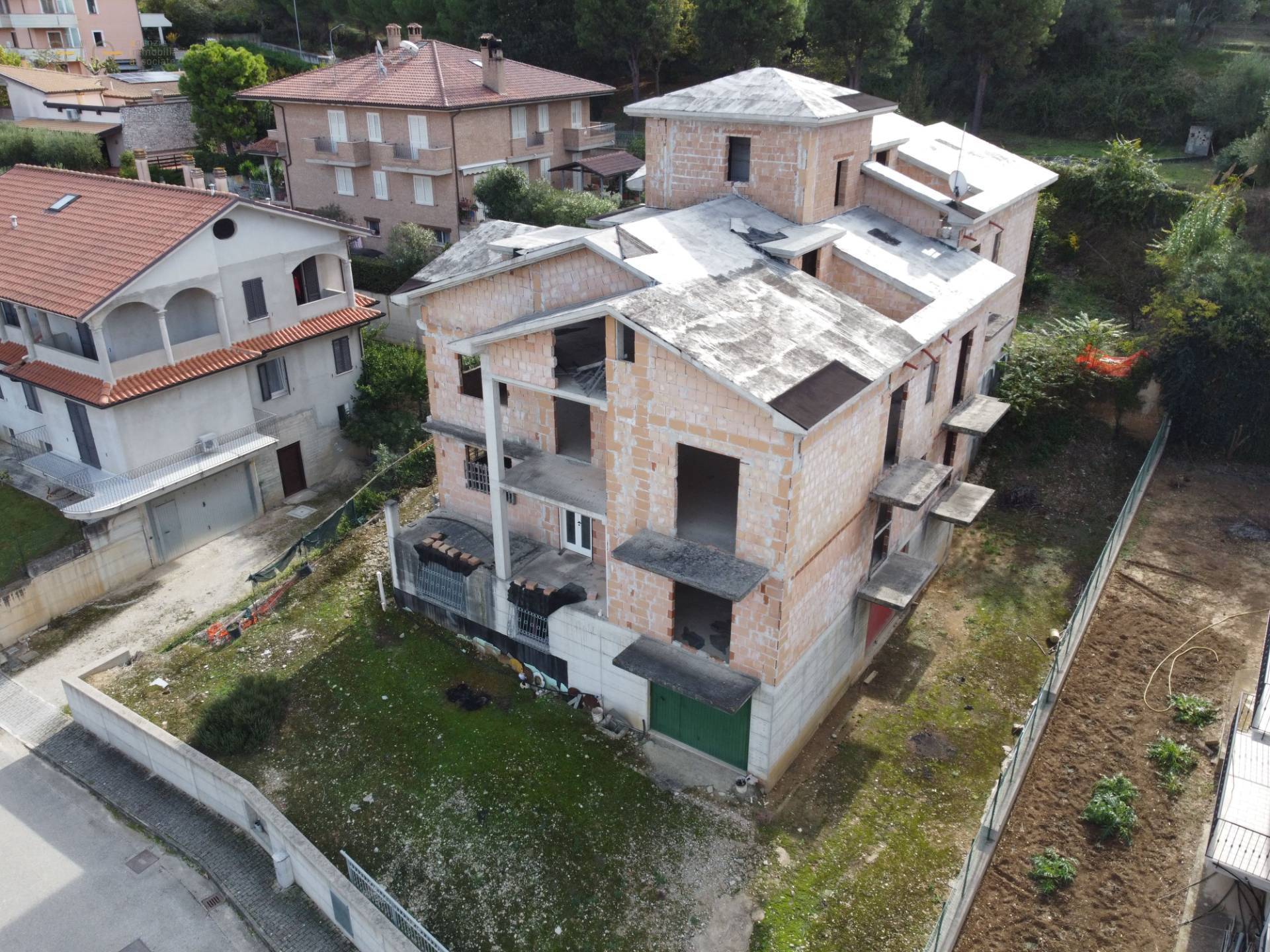 Stabile / Palazzo in vendita a Cupra Marittima