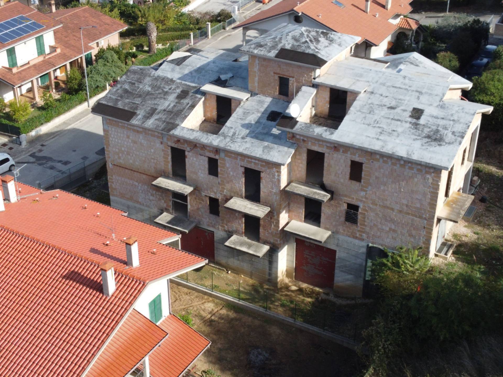 Stabile / Palazzo in vendita a Cupra Marittima