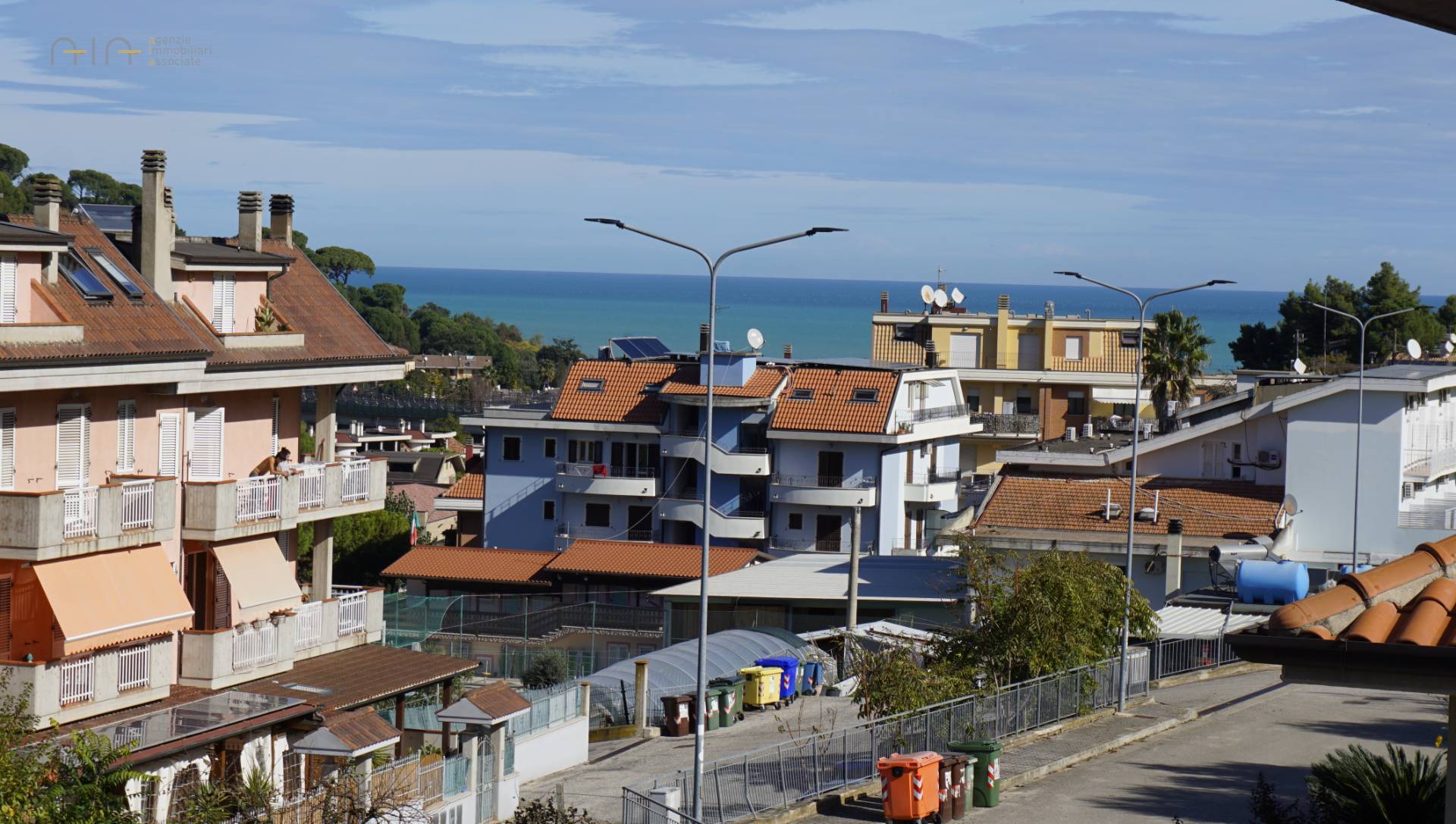 Stabile / Palazzo in vendita a Cupra Marittima
