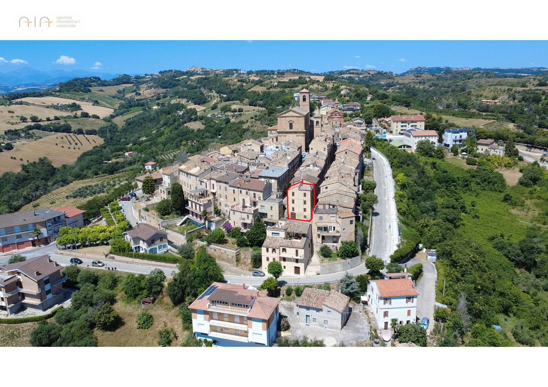 Casa cielo - terra in vendita a Massignano, Centrale / Centro Storico