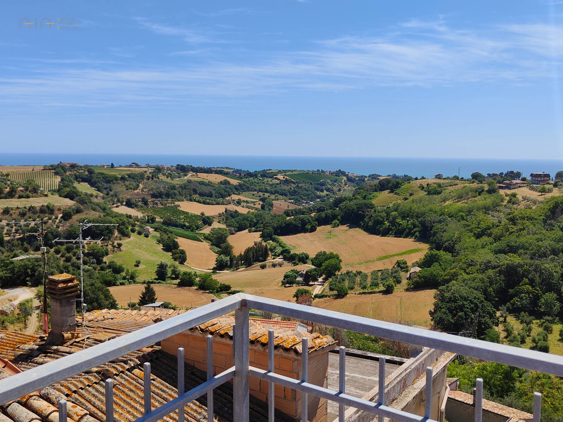 Casa cielo - terra in vendita a Massignano, Centrale / Centro Storico