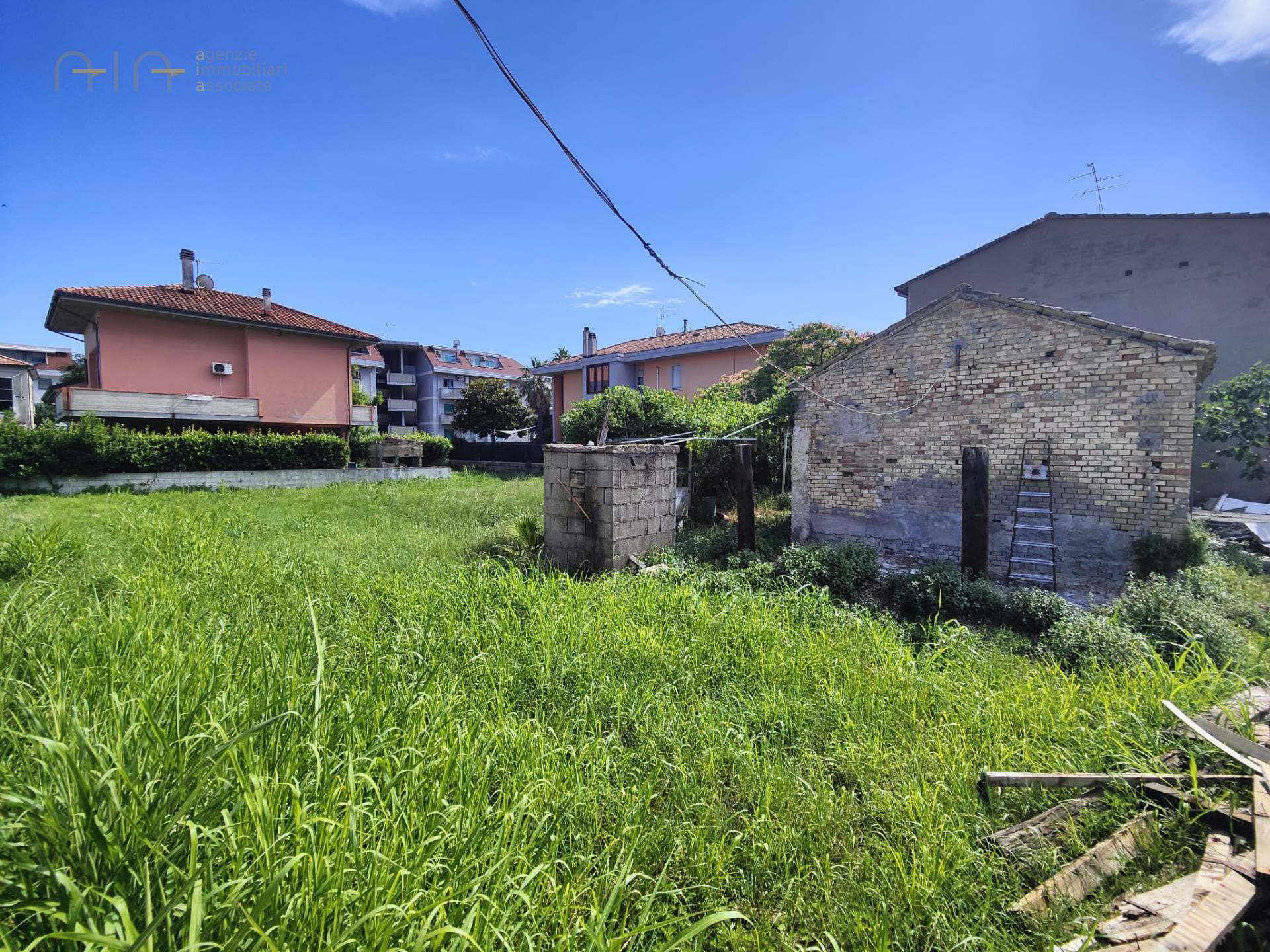 Terreno Edificabile Residenziale in vendita a Martinsicuro, Centrale (tra La Statale 16 Ed Il Lungom