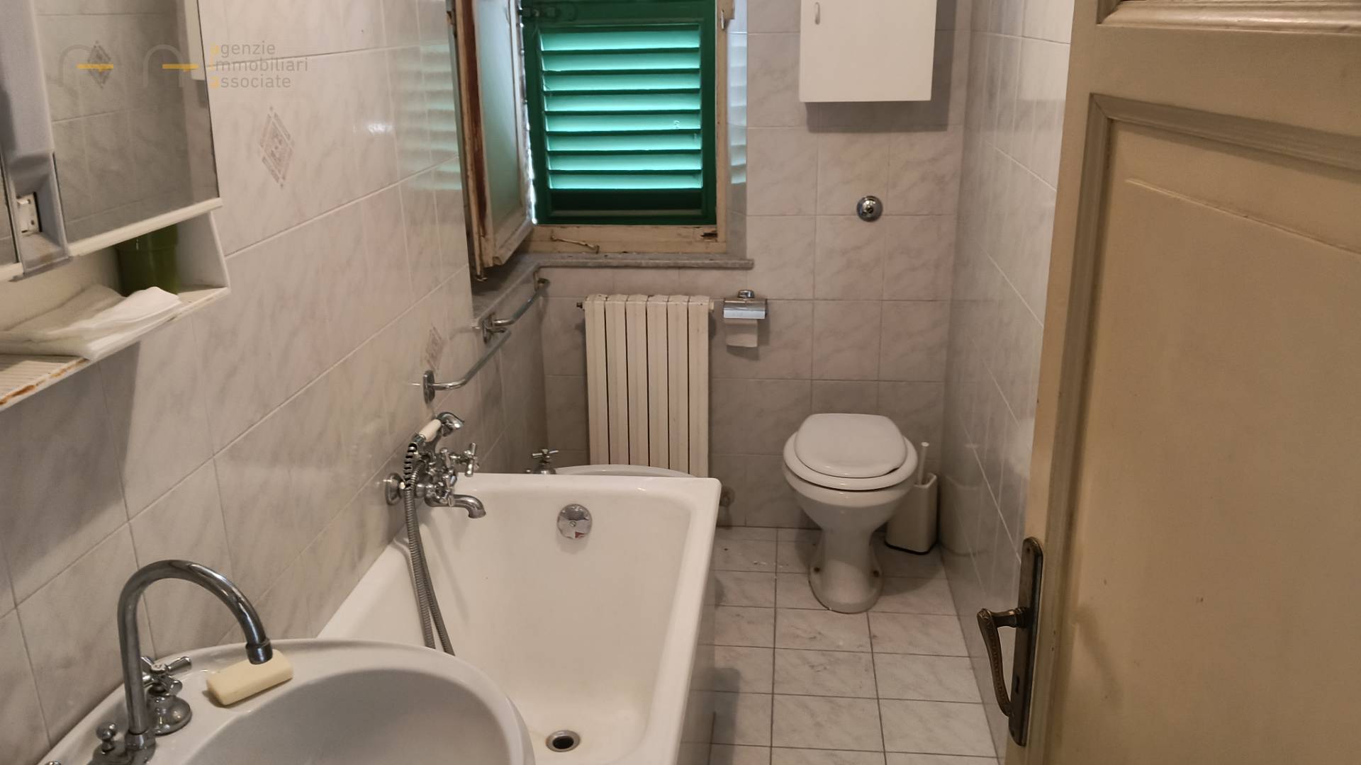 Casa cielo - terra in vendita a Castignano, Centrale / Centro Storico