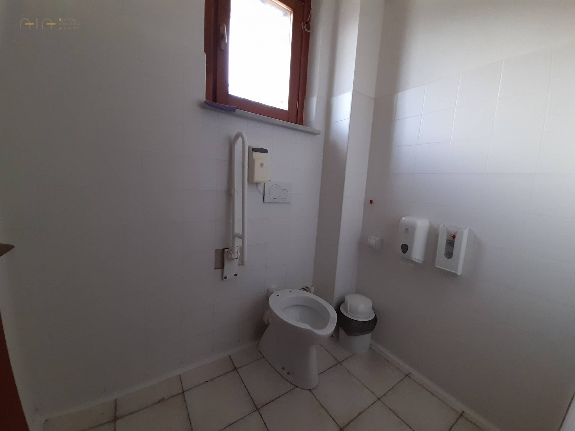 Ufficio / Studio Professionale in affitto a San Benedetto del Tronto, Centralissima
