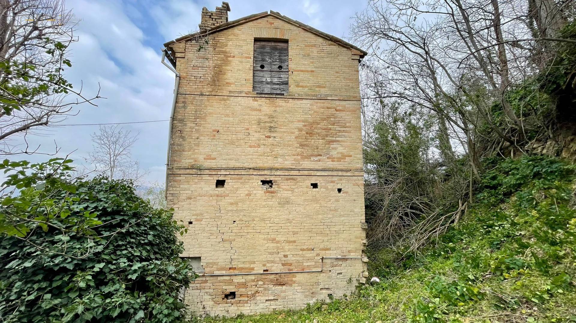 Casale Colonico in vendita a Montappone, Collinare