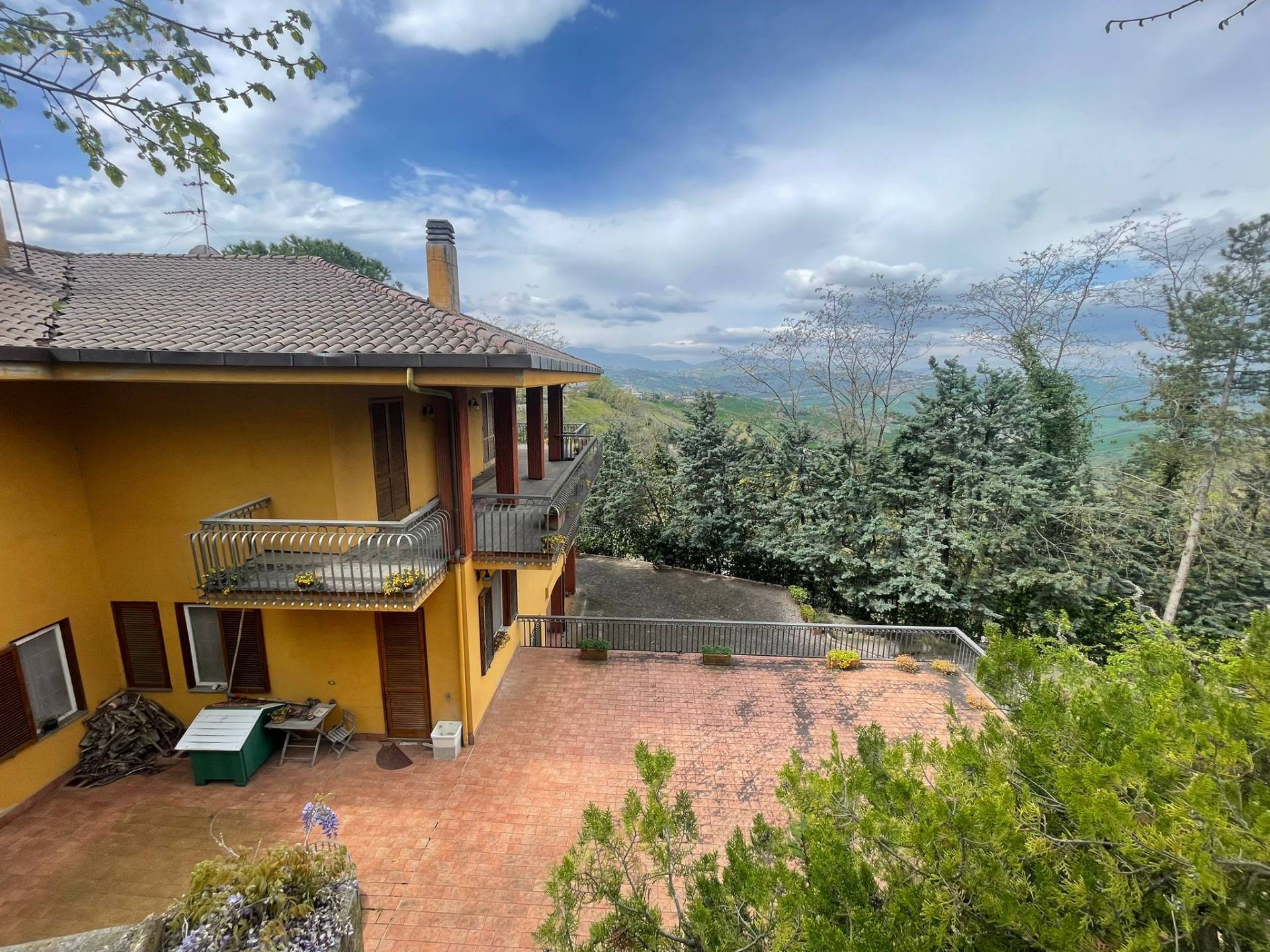 Casa cielo - terra in vendita a Montappone, Collinare