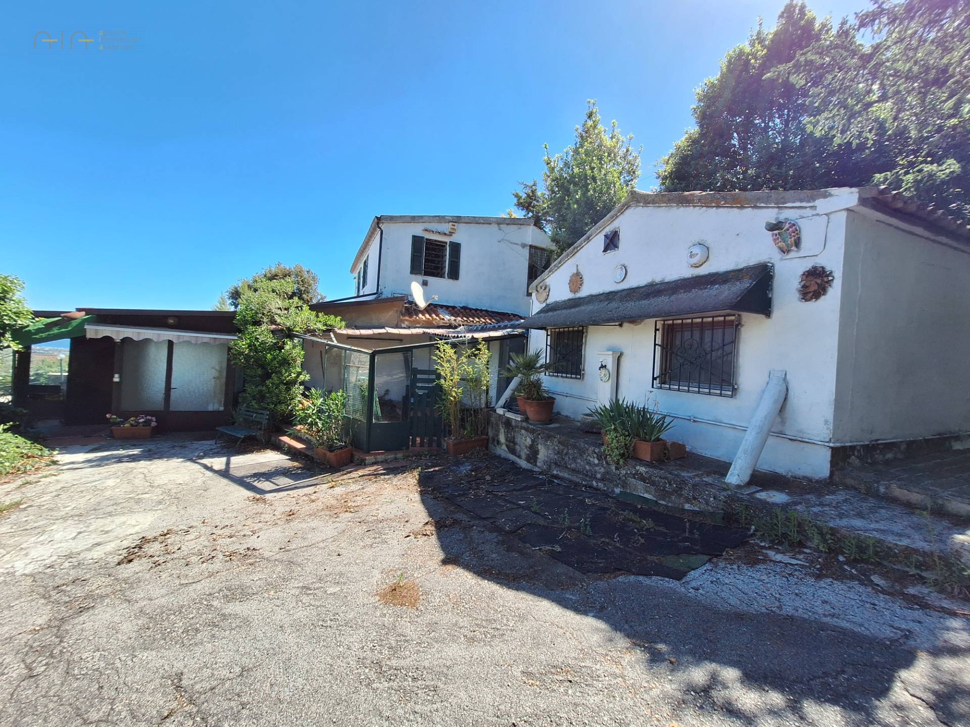 Casale Colonico Rustico in vendita a Colonnella, Collinare