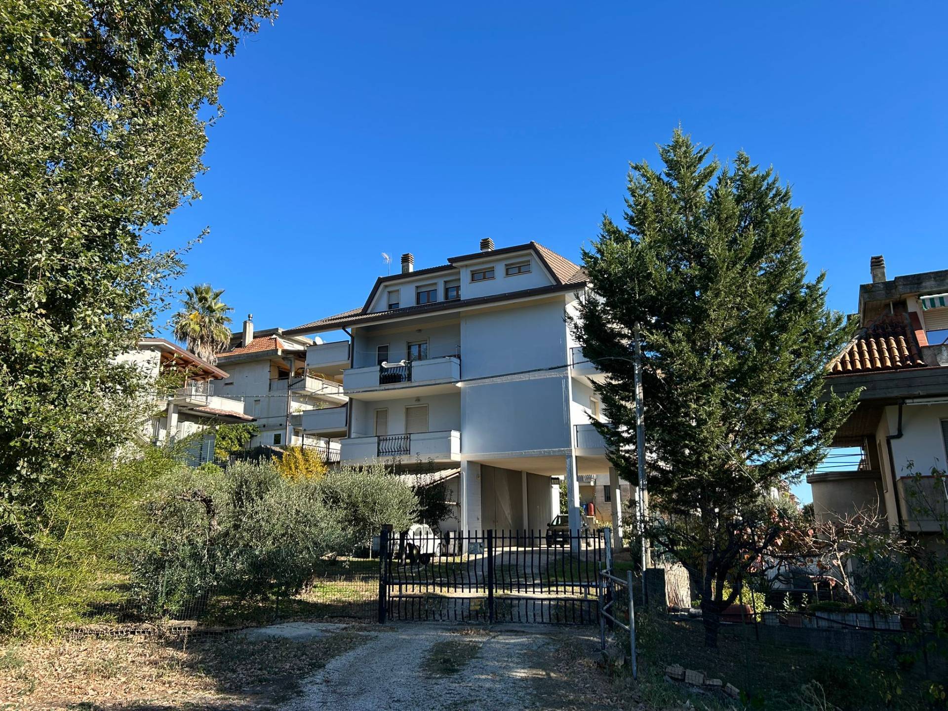 Casa cielo - terra in vendita a Ripatransone, Val Tesino
