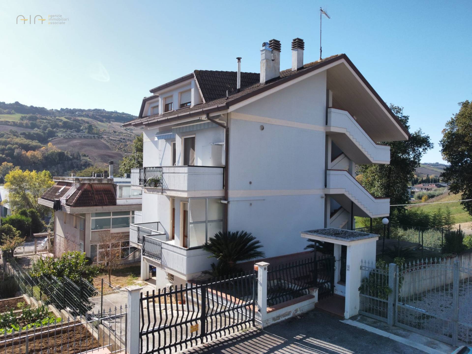 Casa cielo - terra in vendita a Ripatransone, Val Tesino