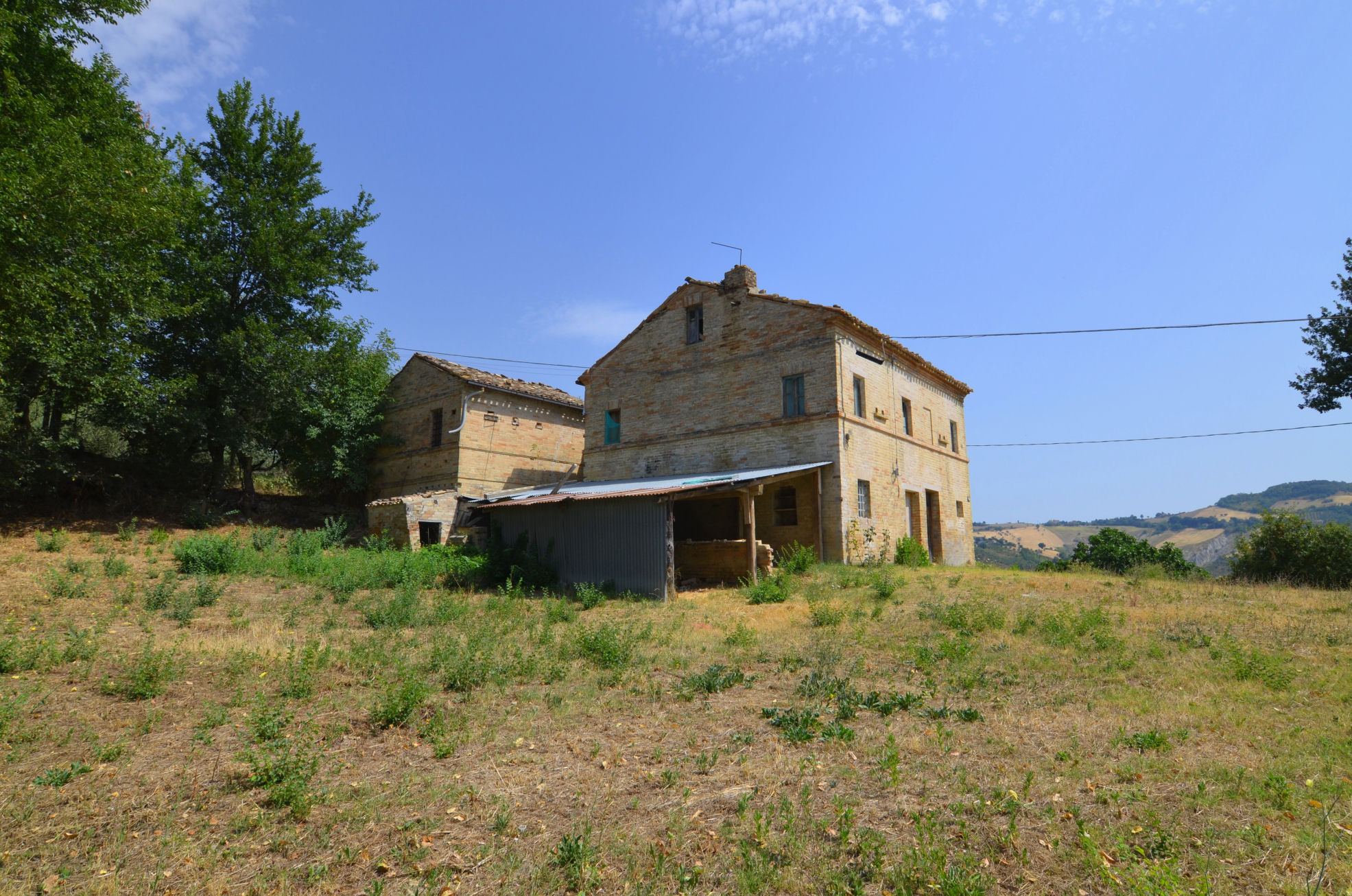 Casale Colonico Rustico in vendita a Monterubbiano, Collinare