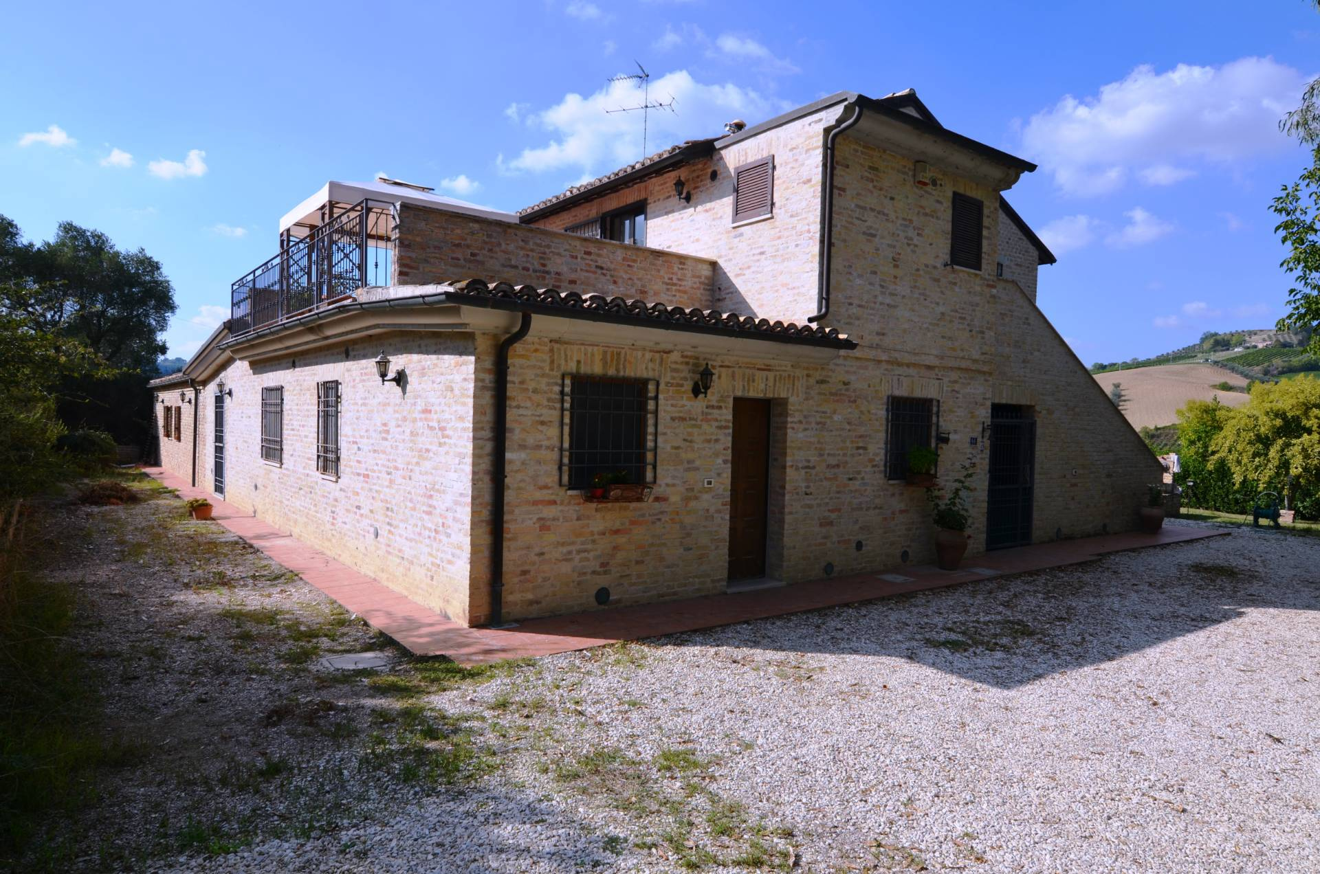Casale Colonico Rustico in vendita a Ripatransone, Val Tesino