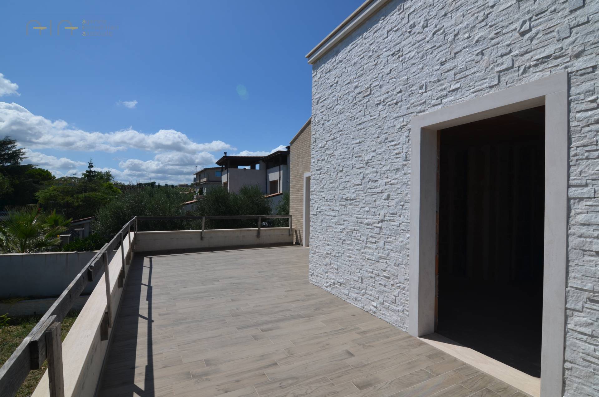 Villa singola in vendita a Grottammare, Collinare (zona di campagna interna)