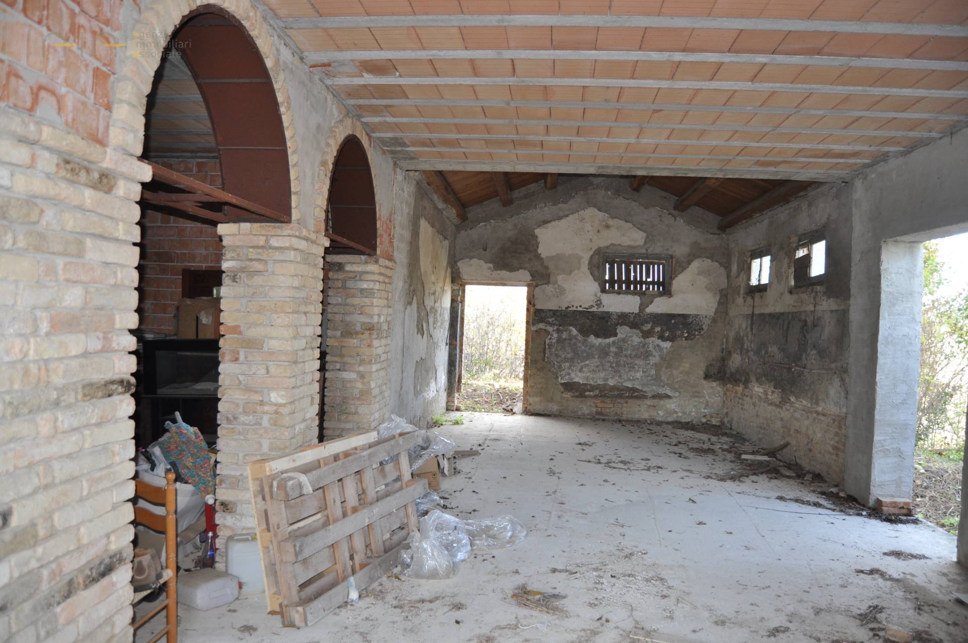 Casale Colonico Rustico in vendita a Castel di Lama