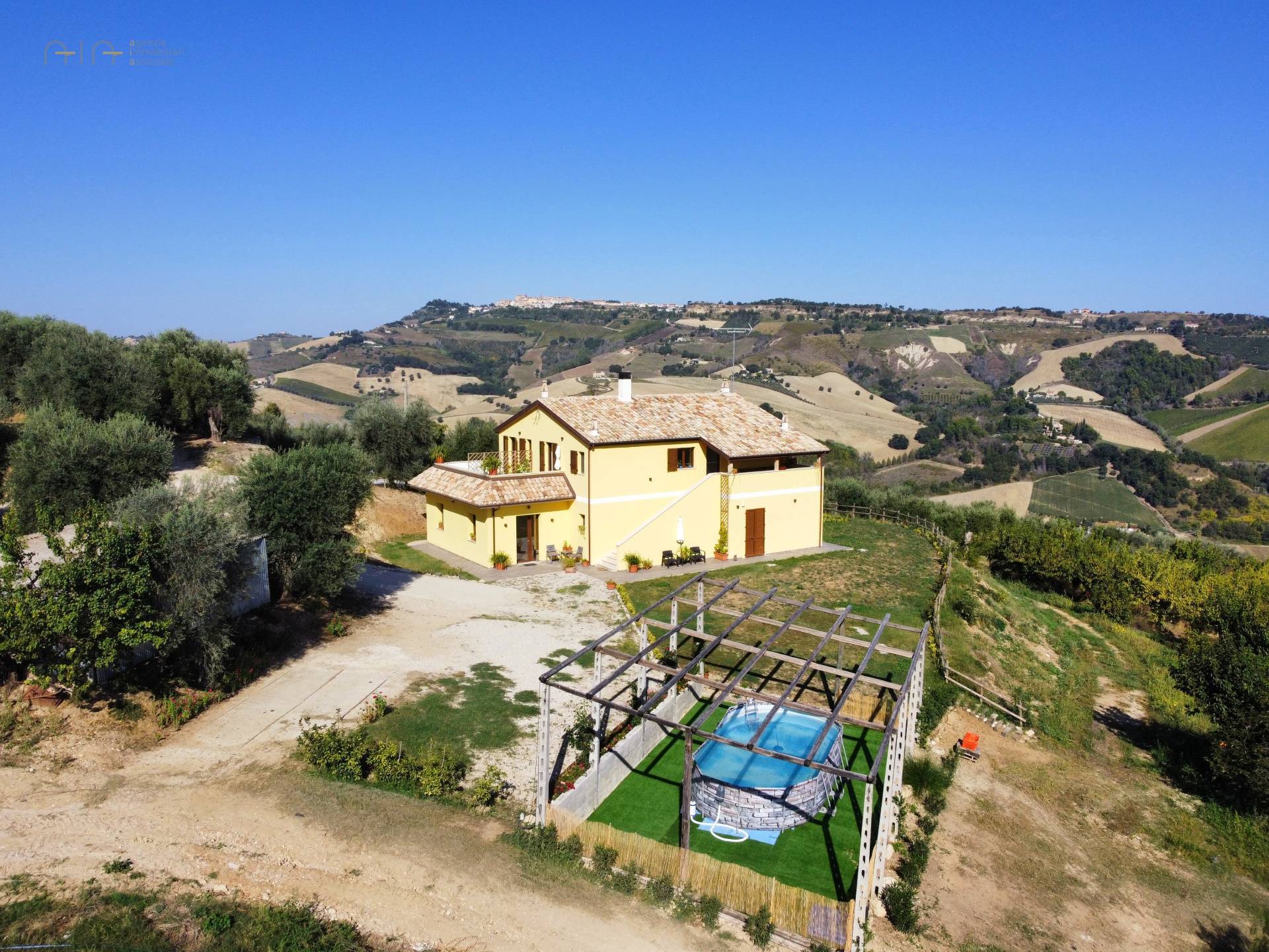 Casale Colonico Rustico in vendita a Ripatransone, Collinare