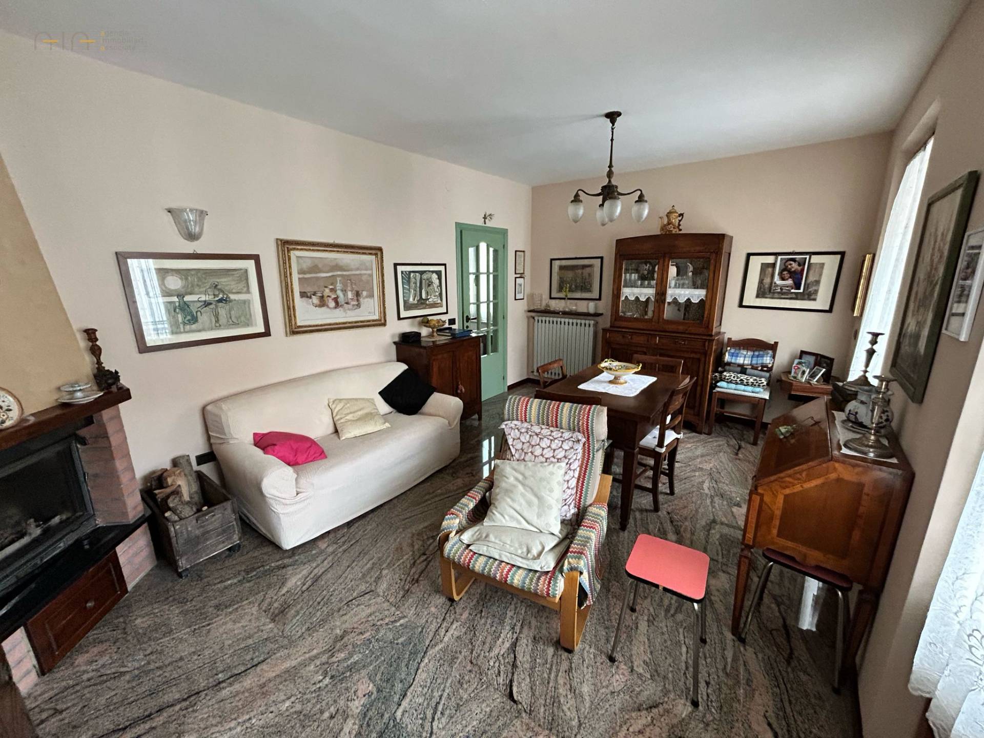 Casa cielo - terra in vendita a Grottammare, Centrale (tra La ss16 e ferrovia, fino al fiume Tesino)