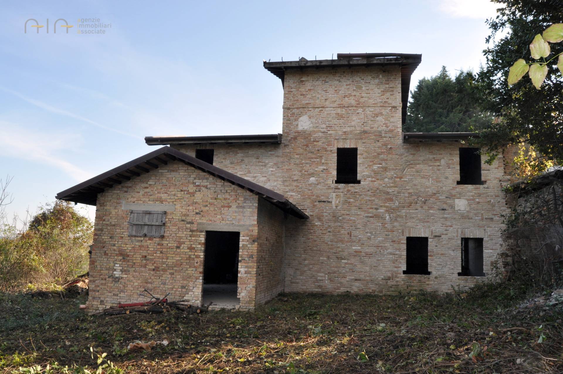 Casale Colonico Rustico in vendita a Castel di Lama