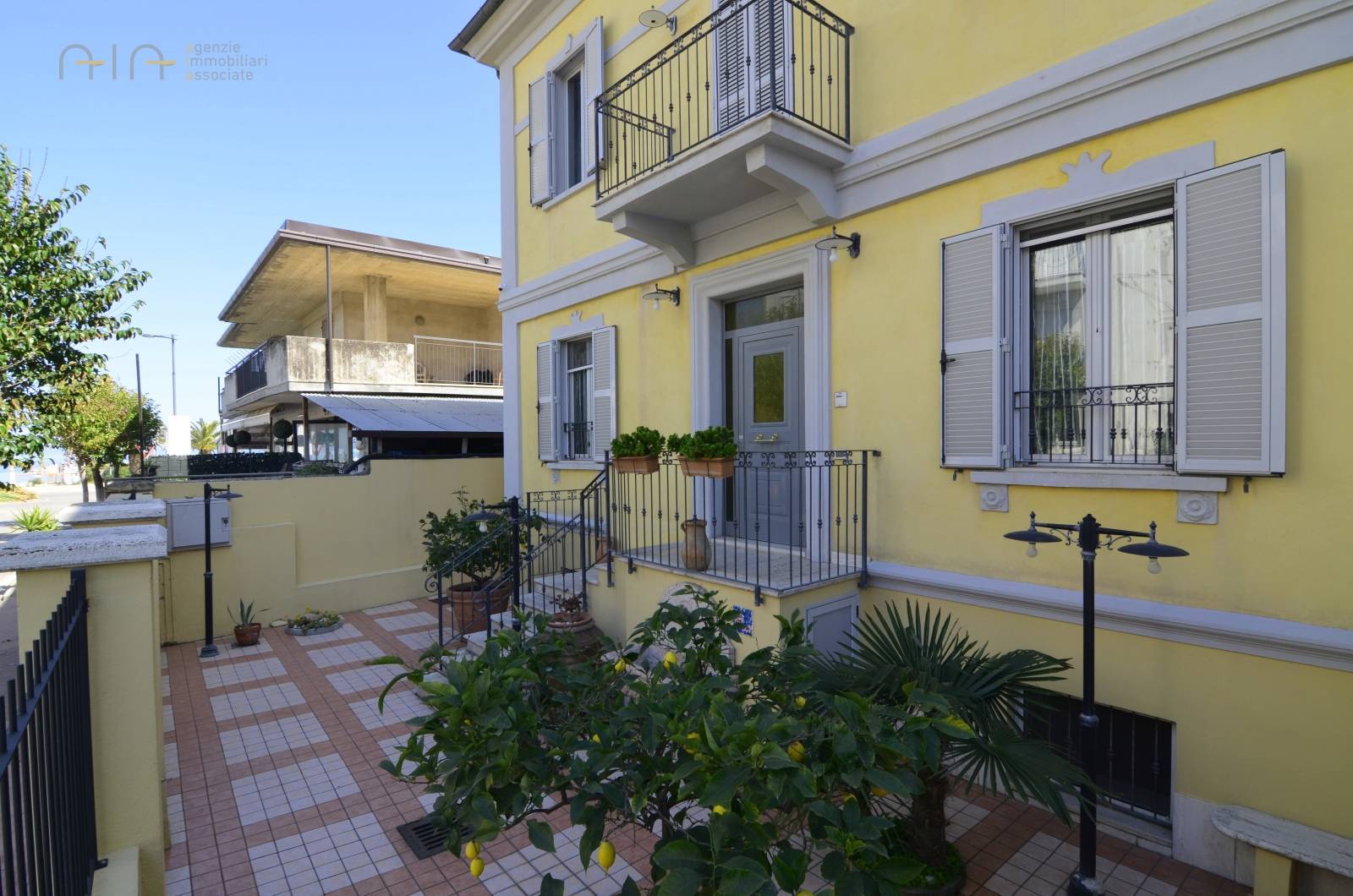 Villa singola in vendita a Grottammare, Lungomare nord (zona tra spiaggia e ferrovia, a nord del Tes