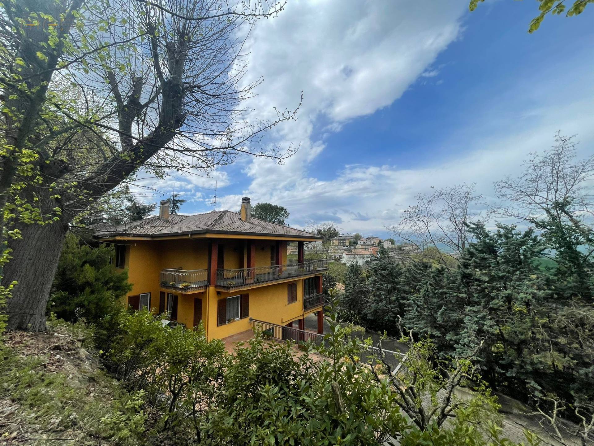 Casa cielo - terra in vendita a Montappone, Collinare