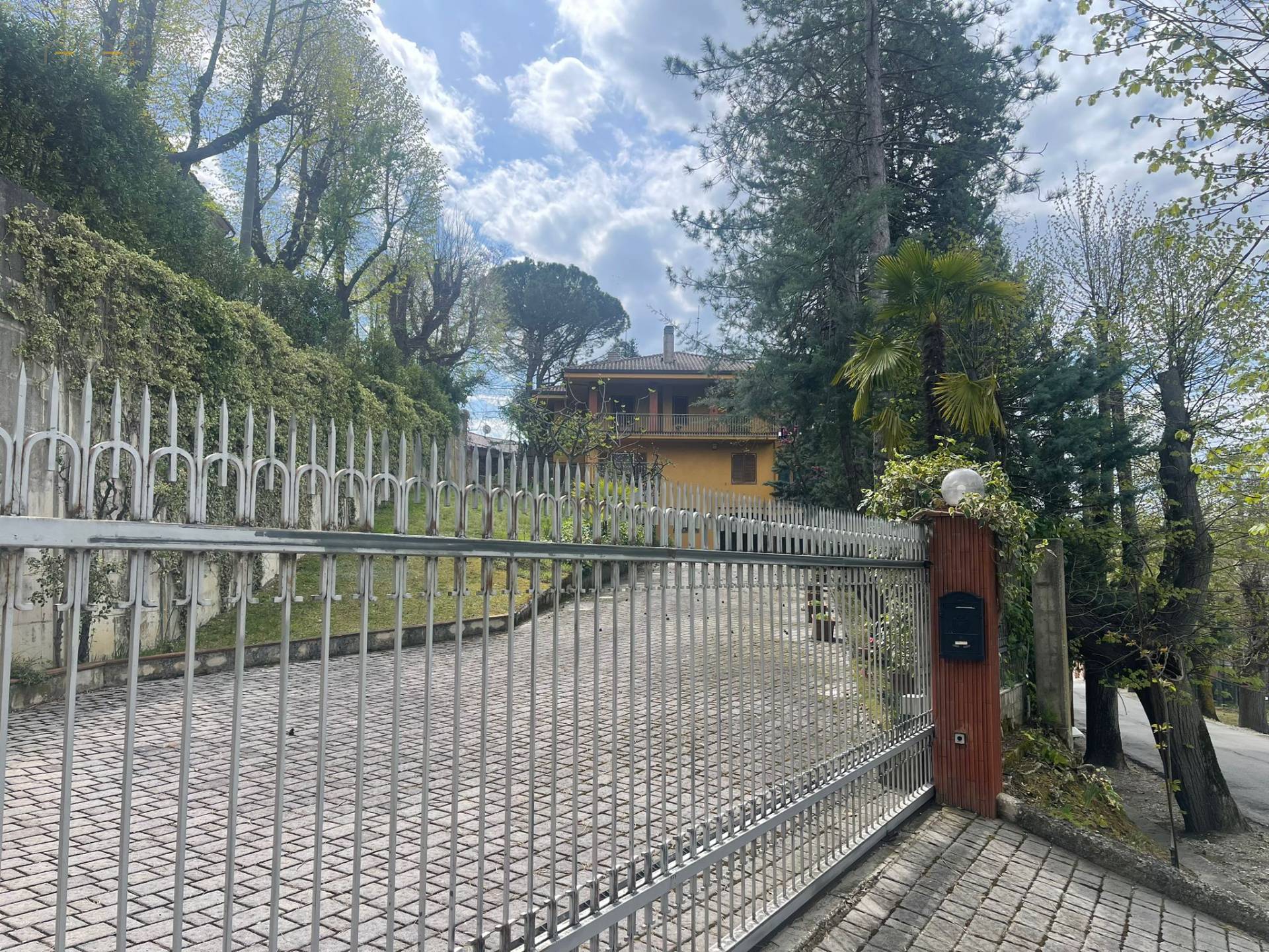 Casa cielo - terra in vendita a Montappone, Collinare