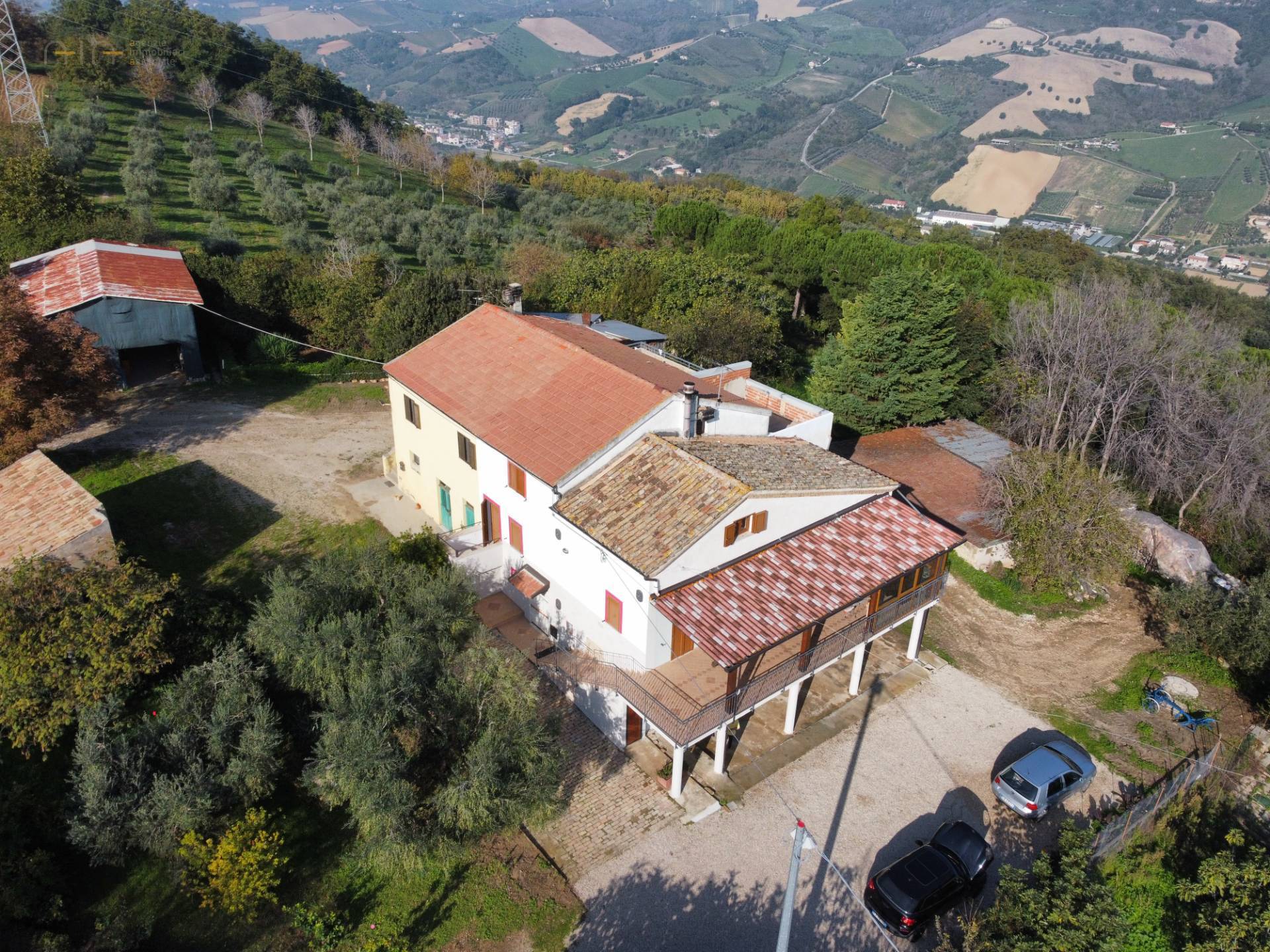 Casale Colonico Rustico in vendita a Ripatransone, Collinare