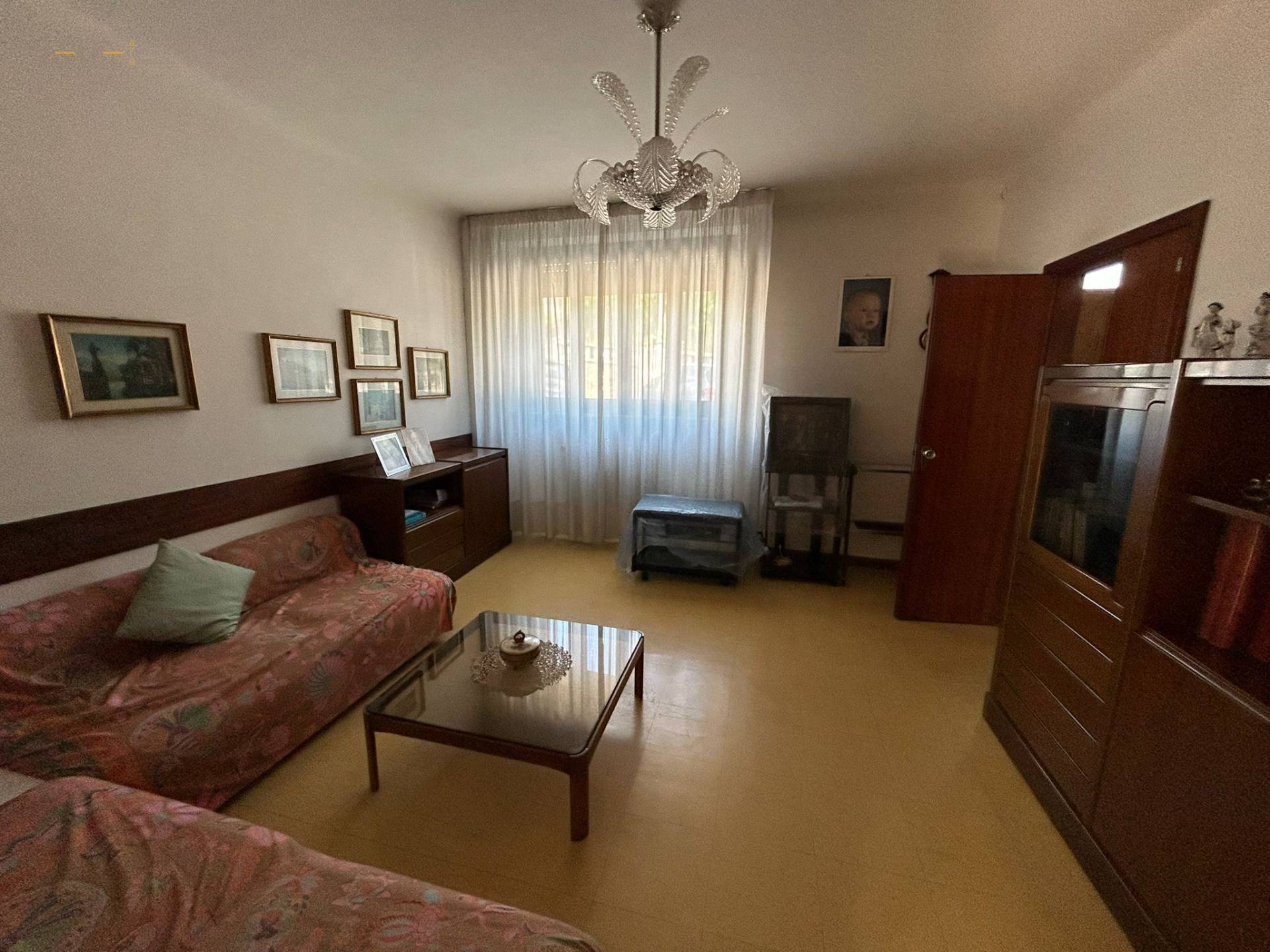 Casa cielo - terra in vendita a Carassai, Centrale / Centro Storico