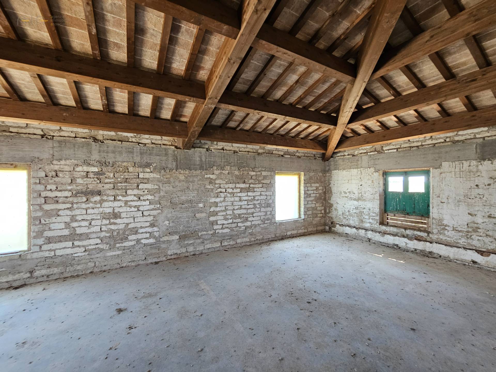 Casale Colonico Rustico in vendita a Cossignano, Collinare / Campagna